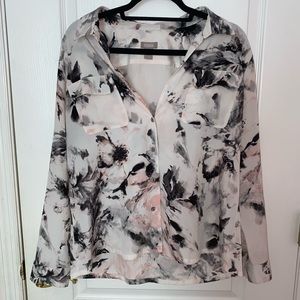 Chico’s Floral Print Longsleeve Button Down Polyester Black White Pink Blouse
